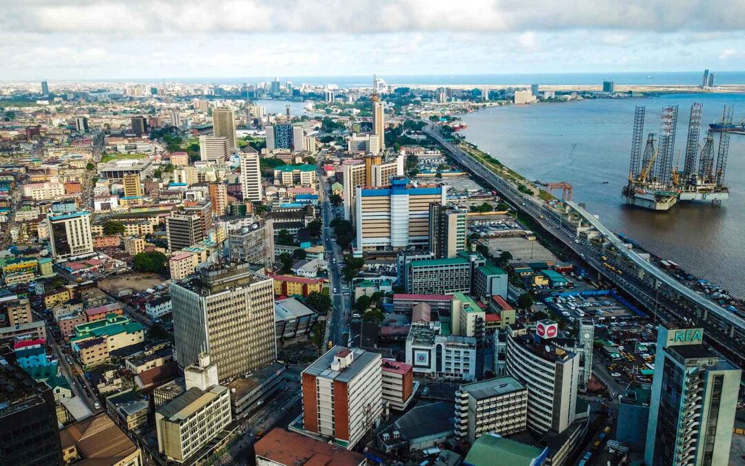 Wirtschaftliche Entwicklung und Migration: Perspektiven auf transnationale Investitionsstrategien in Afrika